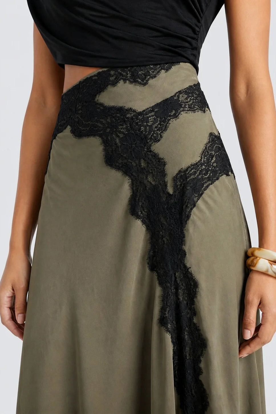 OLIVE | Conjunto Top y Falda Maxi de Encaje Edición Limitada
