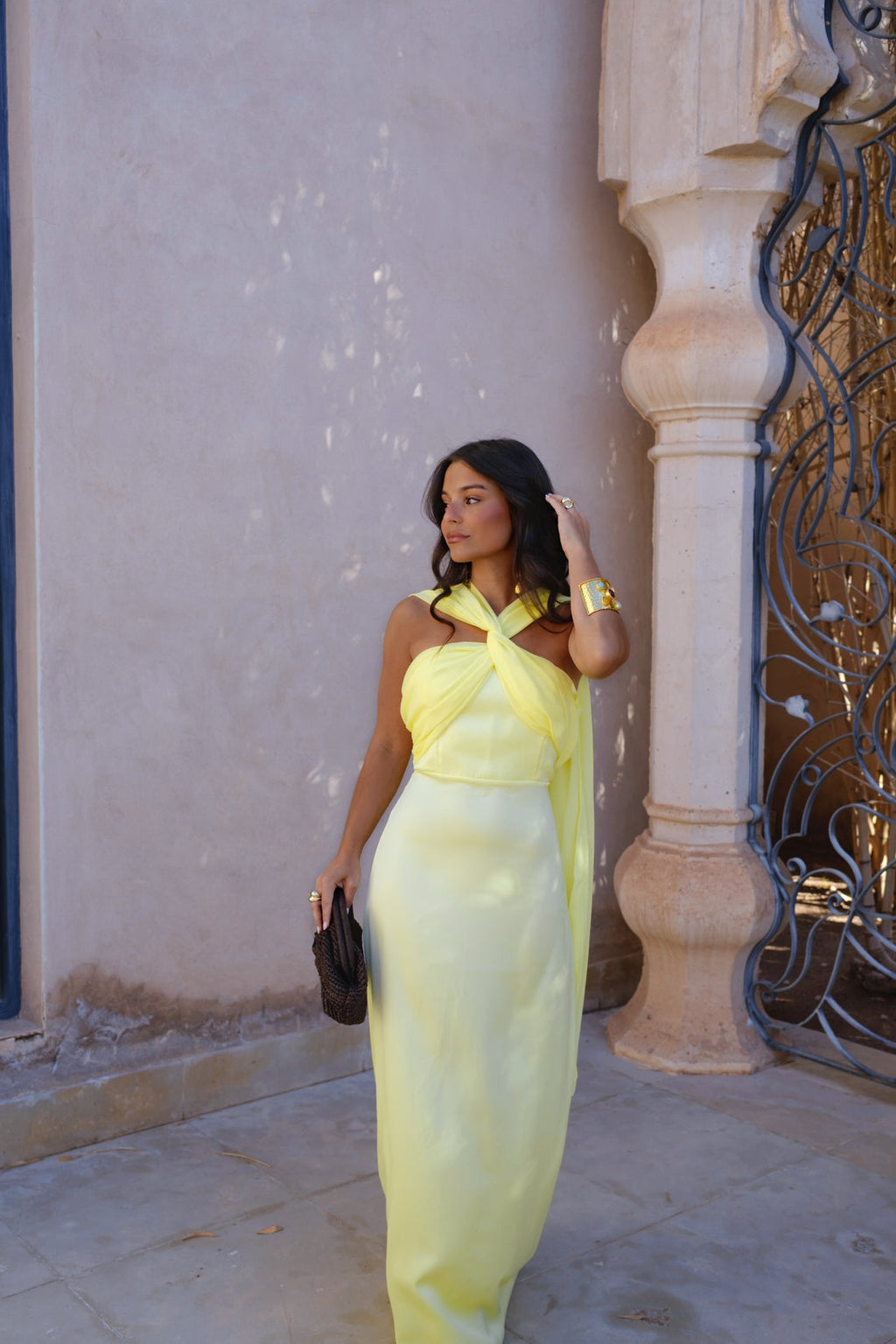 SOLEIL | Vestido Largo Halter con Capa Dorada