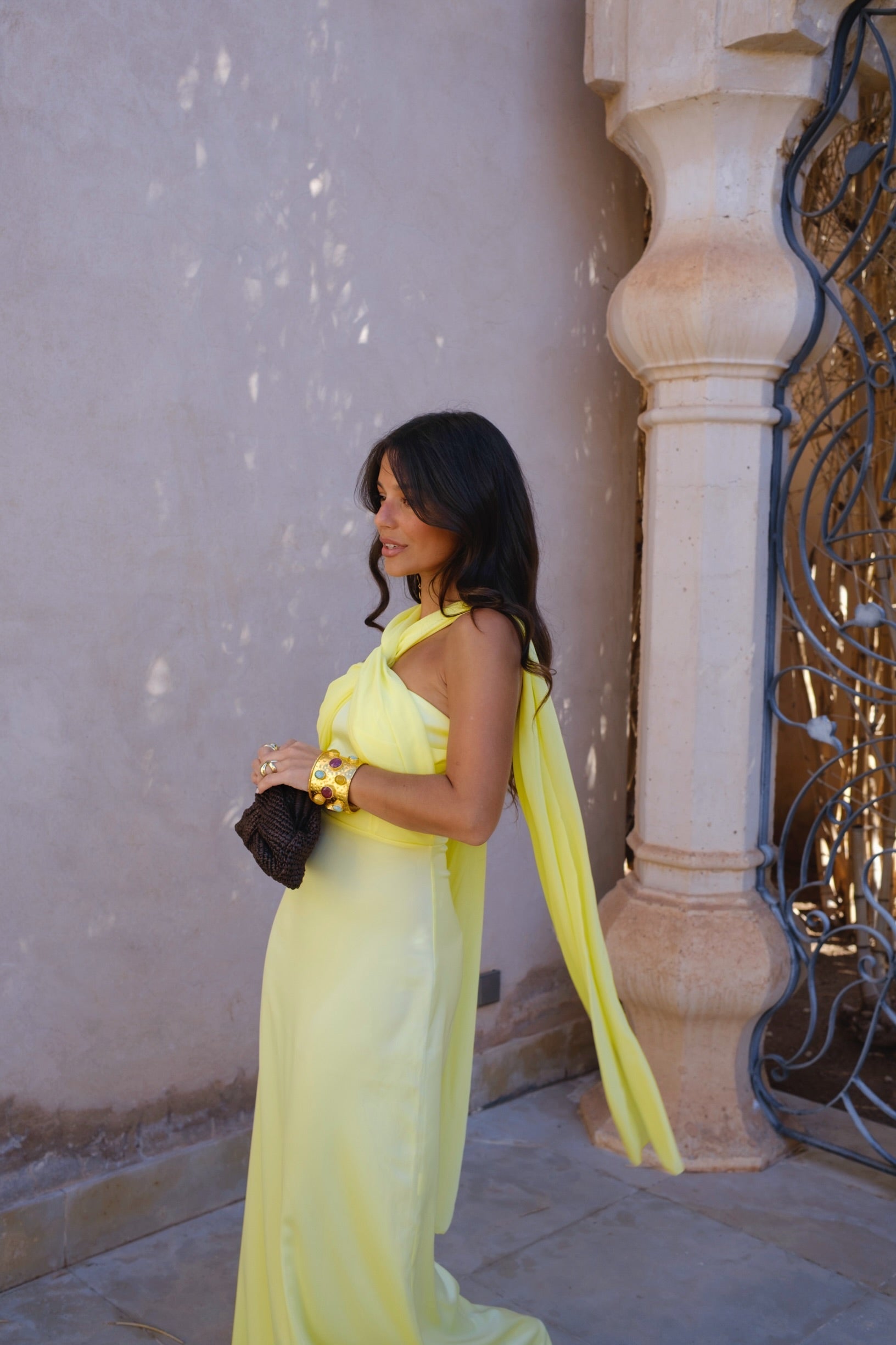 SOLEIL | Vestido Largo Halter con Capa Dorada
