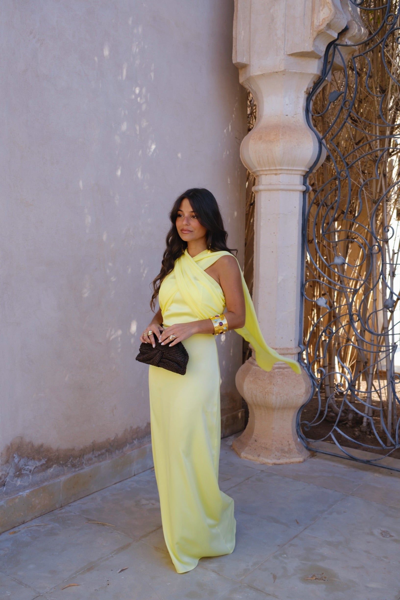 SOLEIL | Vestido Largo Halter con Capa Dorada