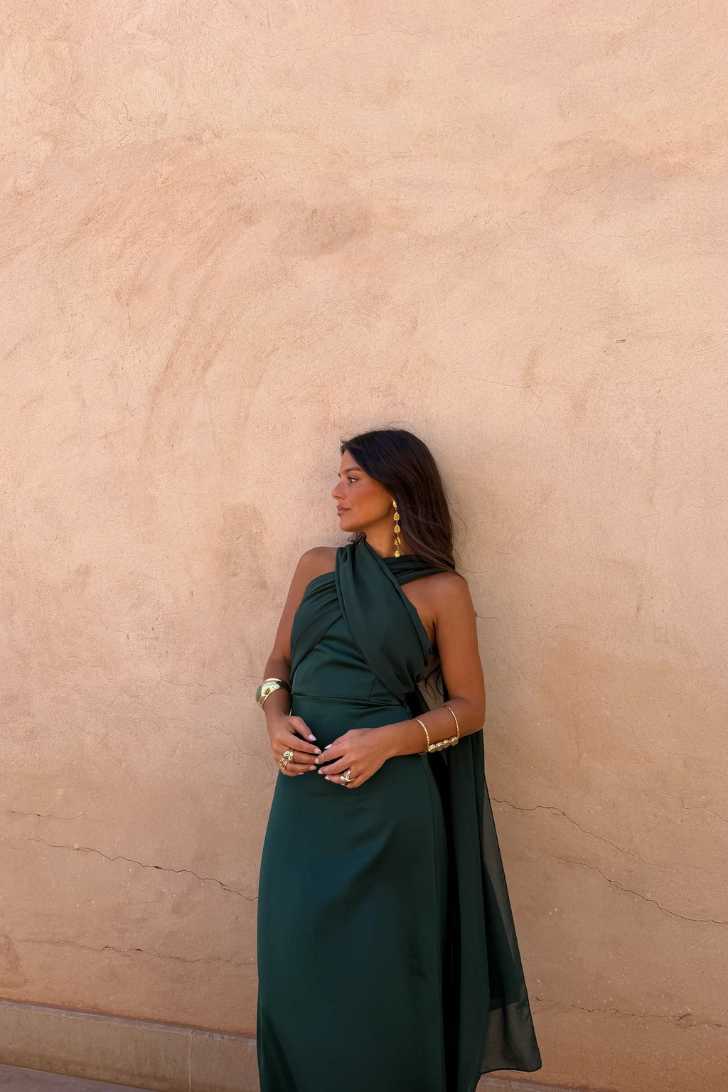 SOLEIL | Vestido Largo Halter con Capa Dorada