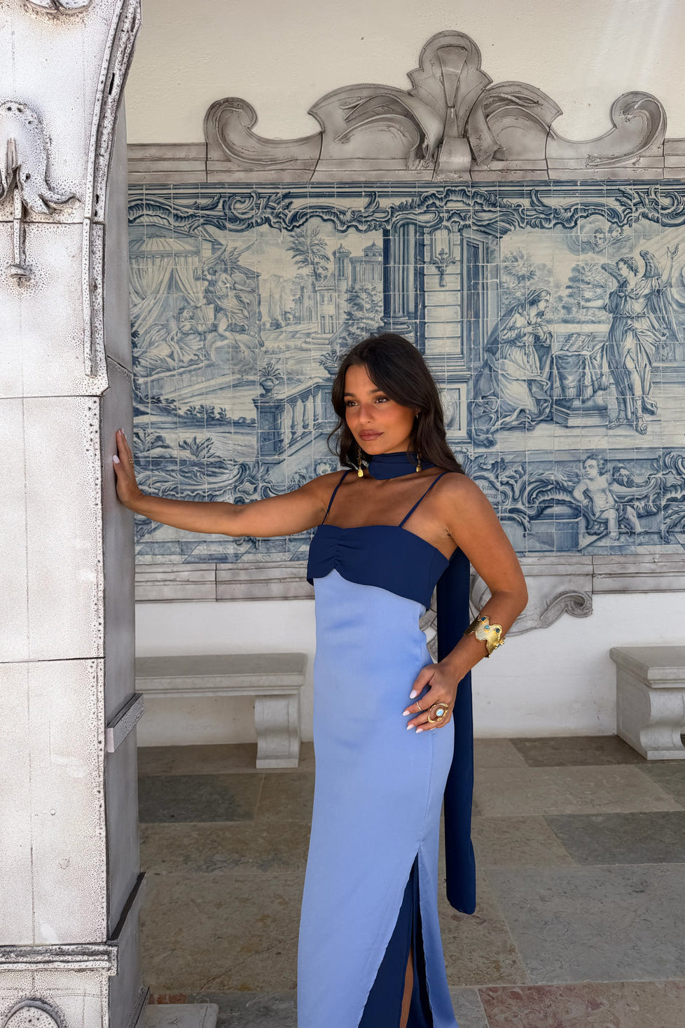 CARMEN | Vestido Largo Bicolor con Choker y Abertura