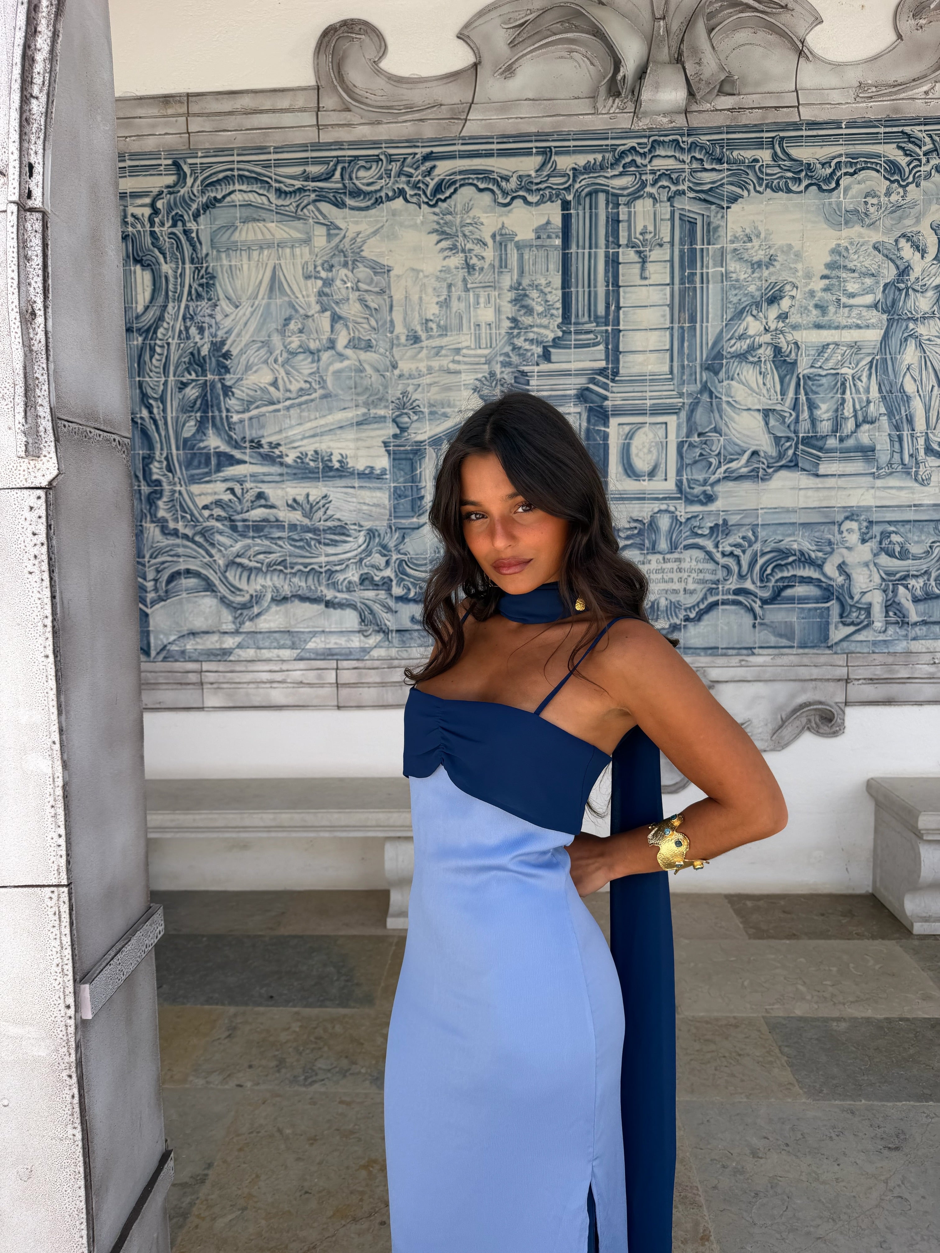 CARMEN | Vestido Largo Bicolor con Choker y Abertura