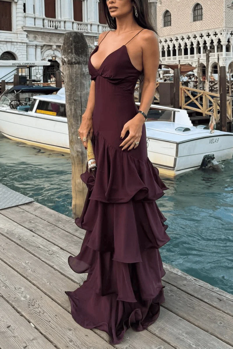 Vestido Burdeos Maxi Volantes en Capas