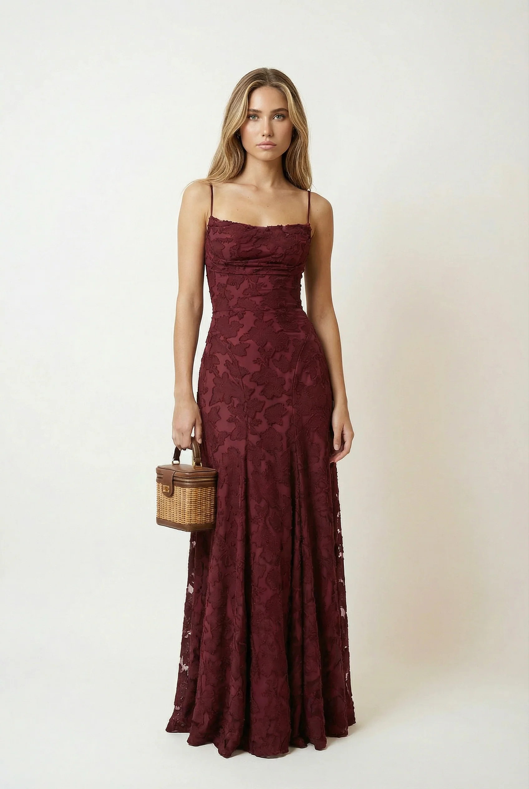 Vestido Maxi Encaje Floral Espalda Cordones